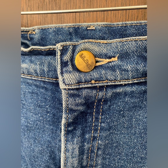 L. L. Bean Vintage high waisted blue jeans (size 8) - Picture 4 of 15